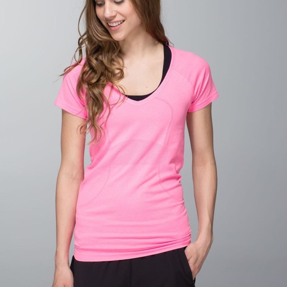 lululemon athletica Tops - LAST CALL Lululemon Swiftly  tech v-neck t-shirt